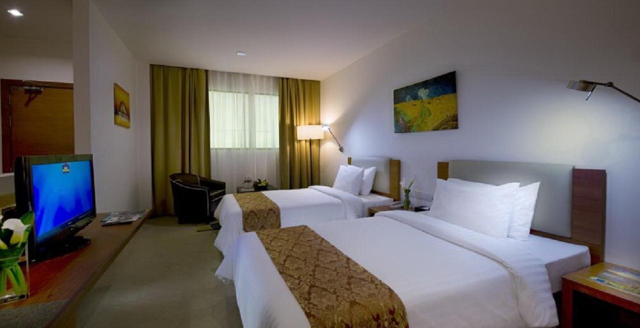 Gloria Swiss Hotel & Apartment Sandakan Exteriör bild