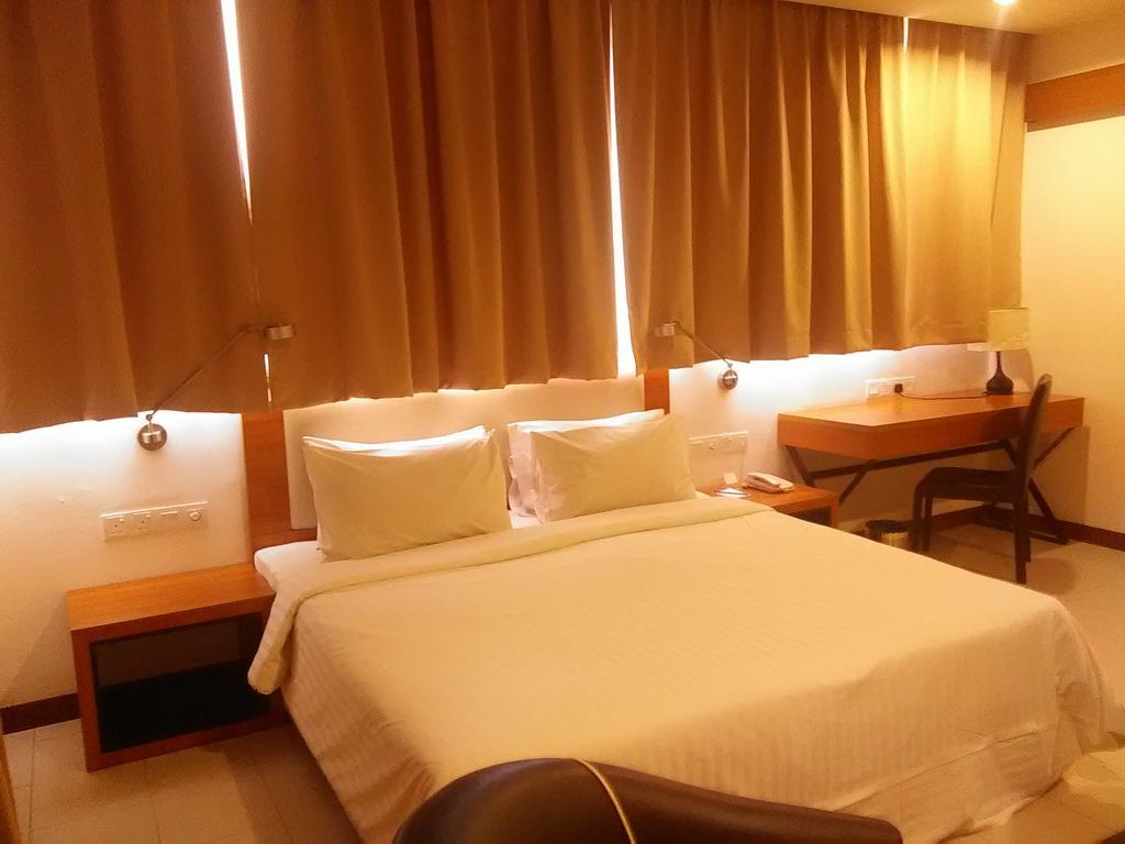 Gloria Swiss Hotel & Apartment Sandakan Exteriör bild